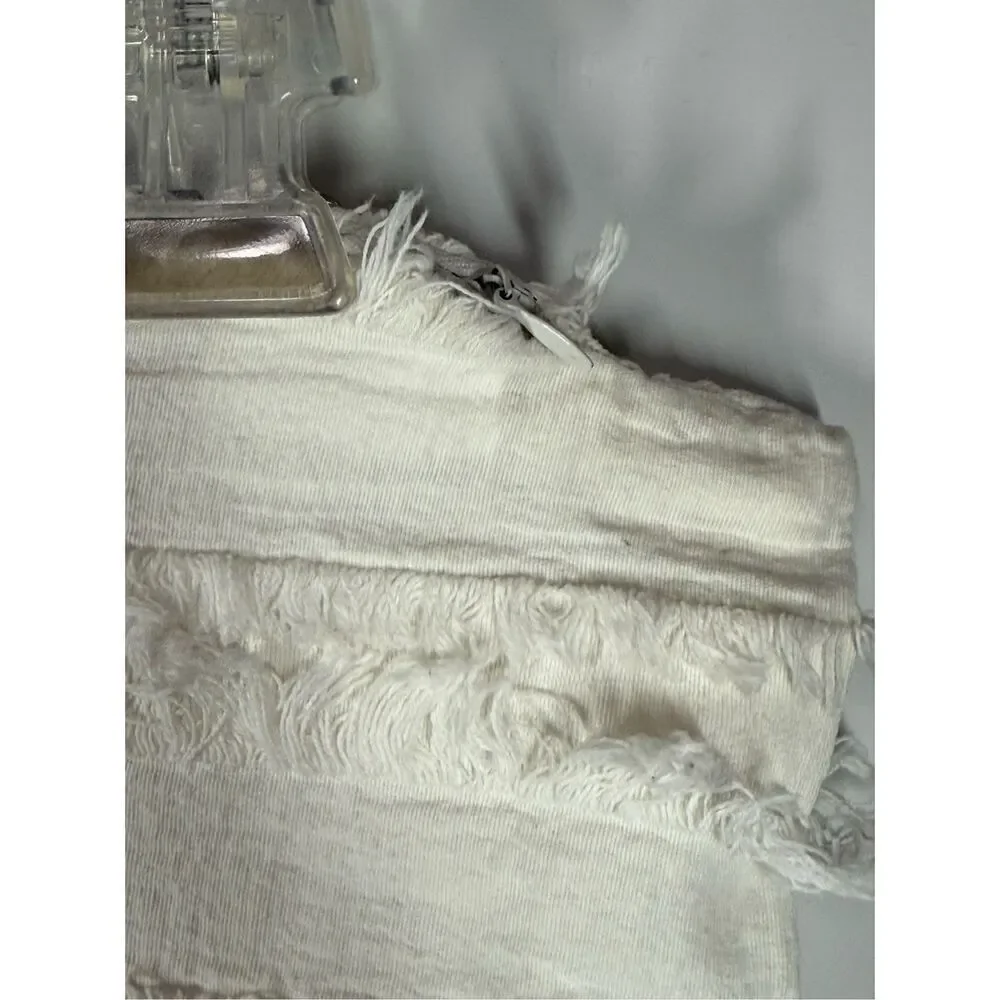 Single 16 x 16 pillowcase, frayed detail stripes ￼